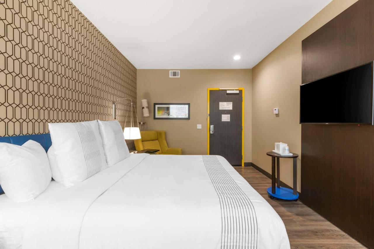 Glo Best Western Pooler - Savannah Airport Hotel ภายนอก รูปภาพ