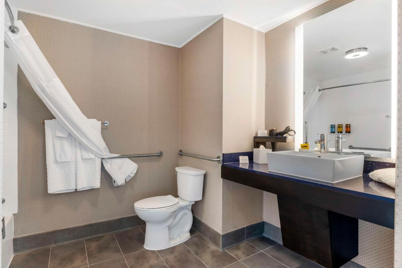 Glo Best Western Pooler - Savannah Airport Hotel ภายนอก รูปภาพ